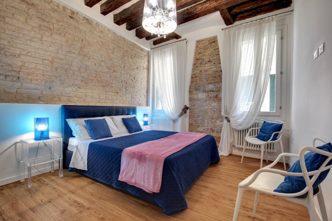Charming Castello Apartments By Wonderful Italy * Venedig